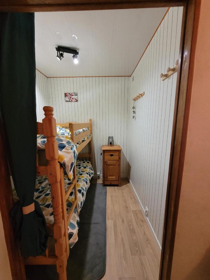 Apartment La Foret Au Pres Des Pistes. 36m² Besse-et-Saint-Anastaise